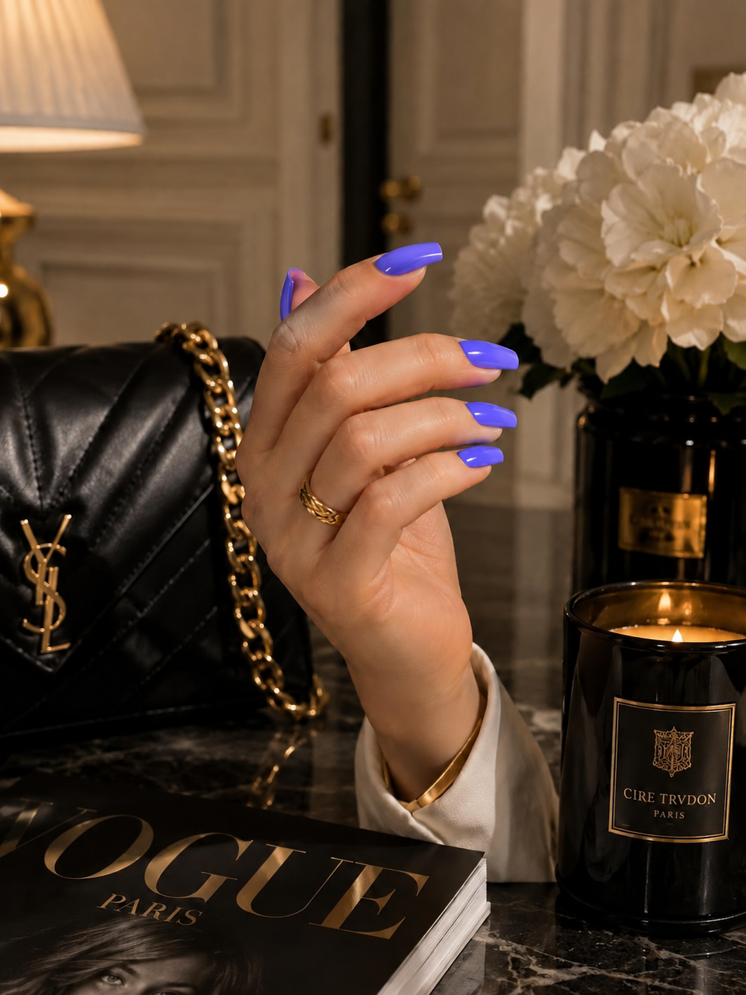 Autocollant ongles en gel UV violet