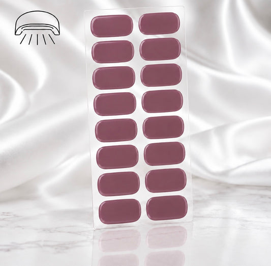     Patch UV en gel semi-durci marron pour une manucure élégante