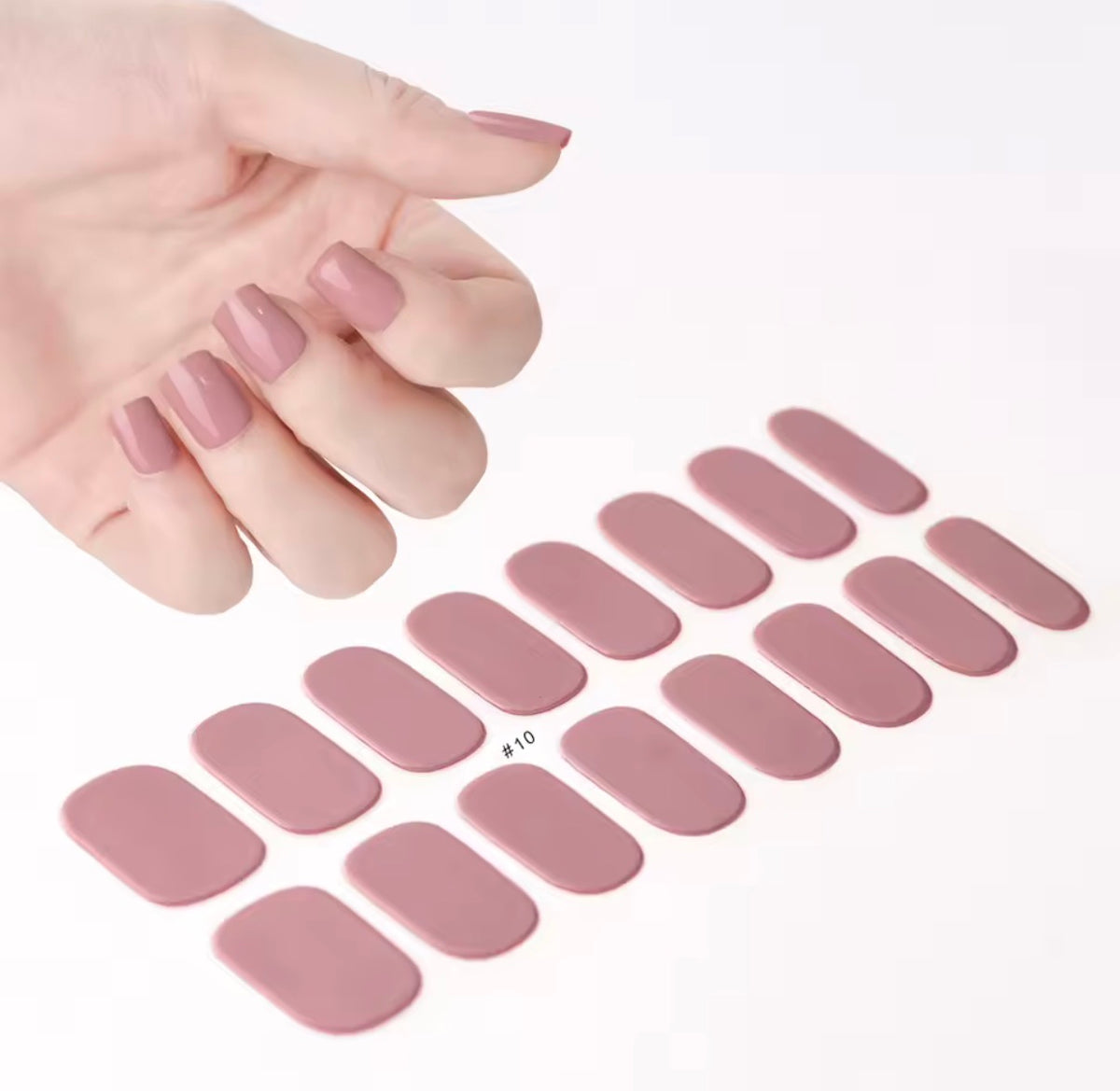     Ongles nude élégants avec un effet semi-permanent longue tenue