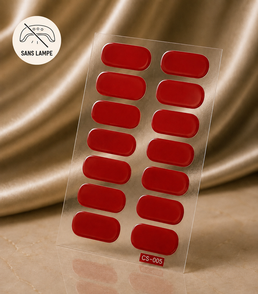 Vernis à ongle en planche rouge